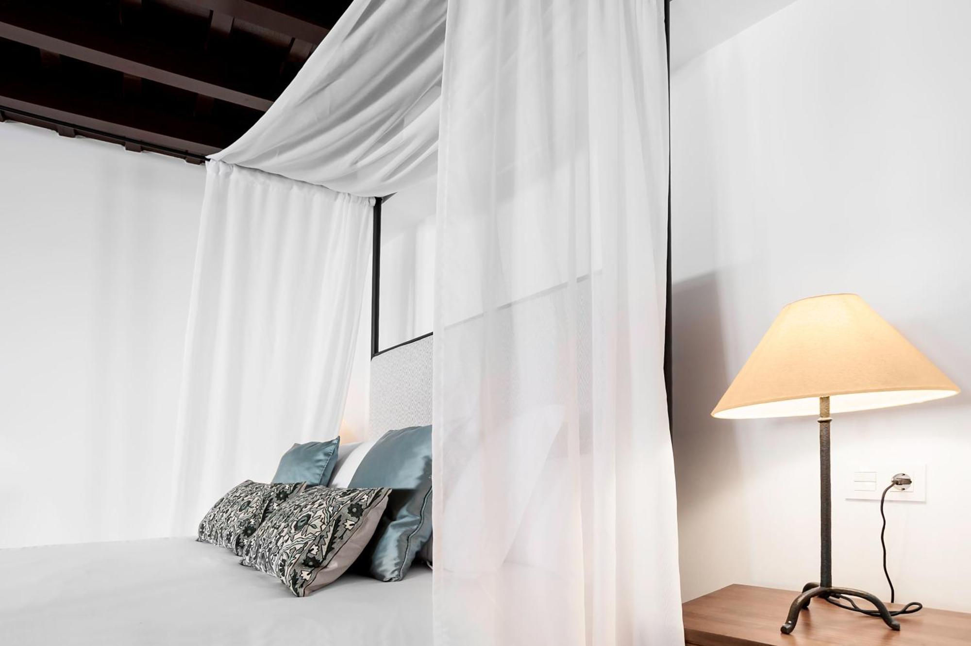 Hotel Mercader De Sedas Granada Eksteriør bilde