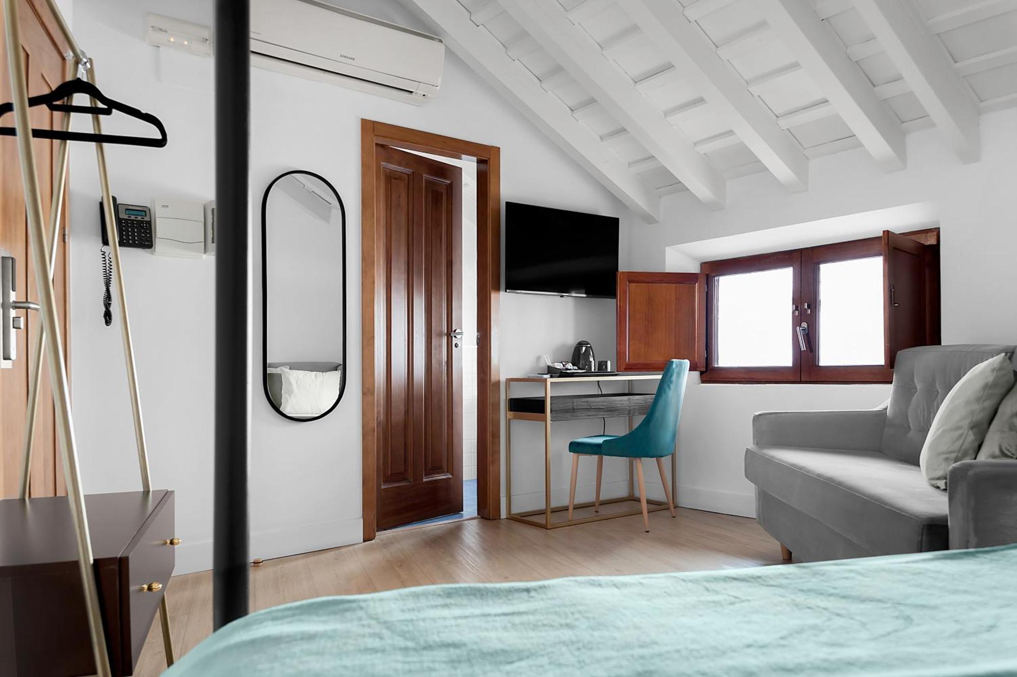 Hotel Mercader De Sedas Granada Eksteriør bilde